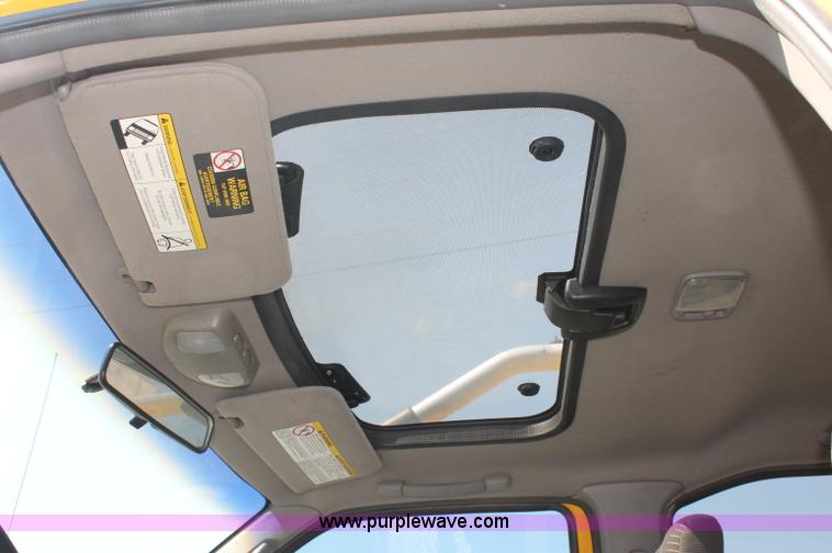 image for item C2710 2001 Nissan Xterra SUV