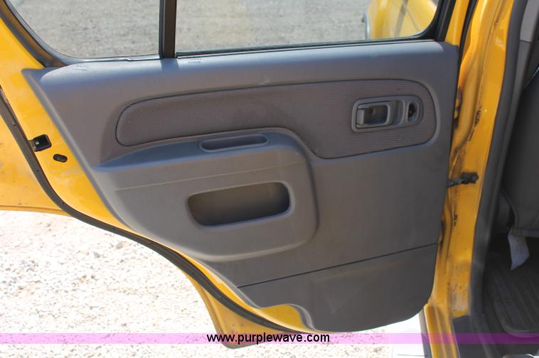 image for item C2710 2001 Nissan Xterra SUV