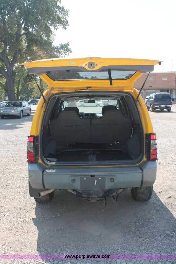 image for item C2710 2001 Nissan Xterra SUV