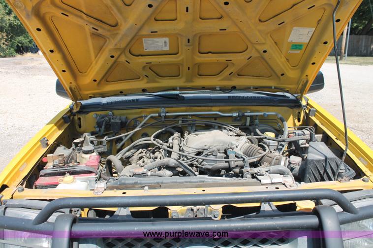 image for item C2710 2001 Nissan Xterra SUV