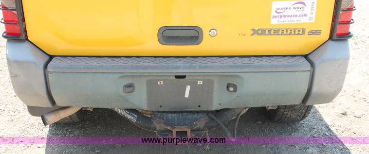 image for item C2710 2001 Nissan Xterra SUV