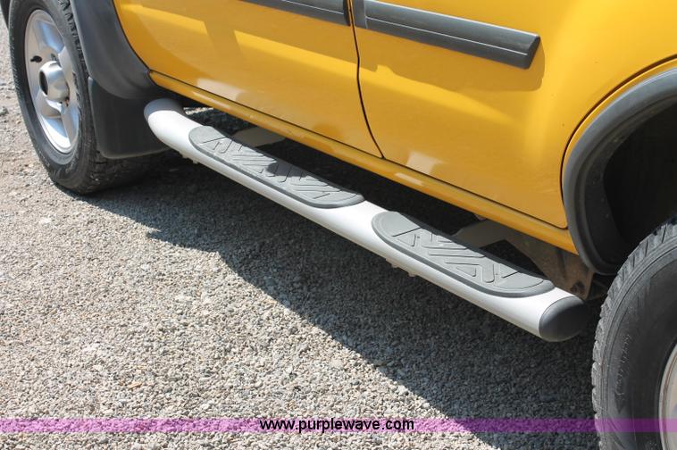 image for item C2710 2001 Nissan Xterra SUV