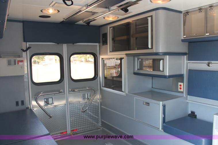 image for item C2711 2006 Ford Medtec E450 ambulance