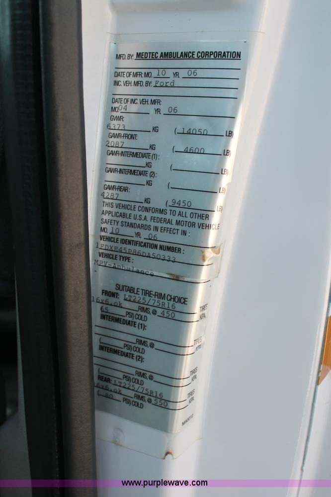 image for item C2711 2006 Ford Medtec E450 ambulance