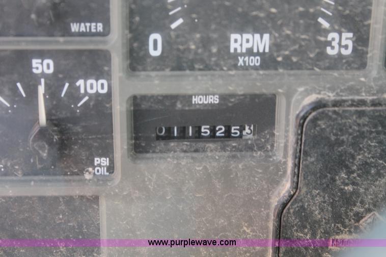 image for item C2714 1999 International 4900 dump truck