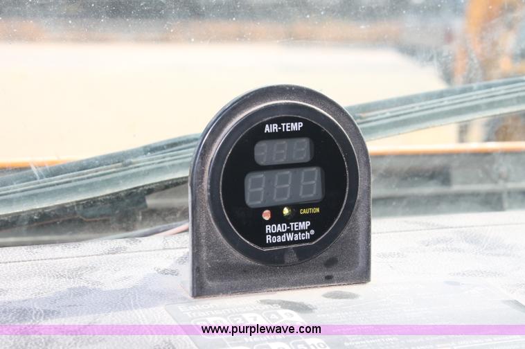 image for item C2715 1989 International S1900 dump truck