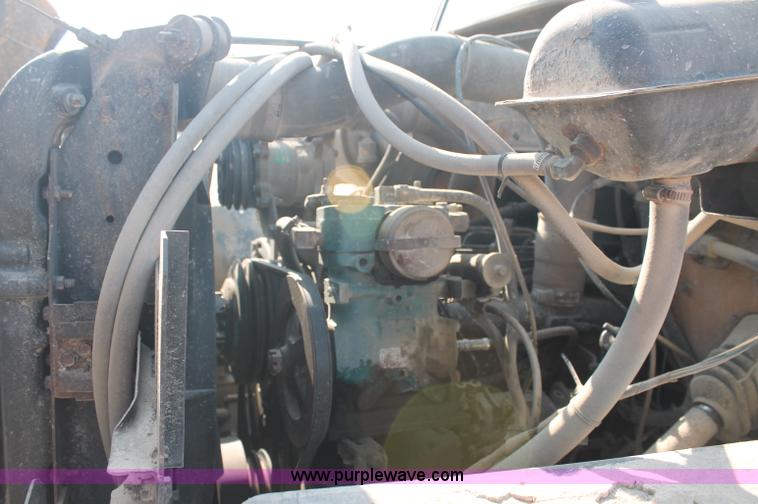 image for item C2715 1989 International S1900 dump truck