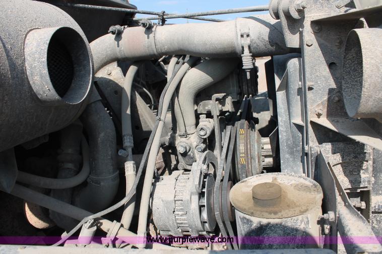 image for item C2715 1989 International S1900 dump truck