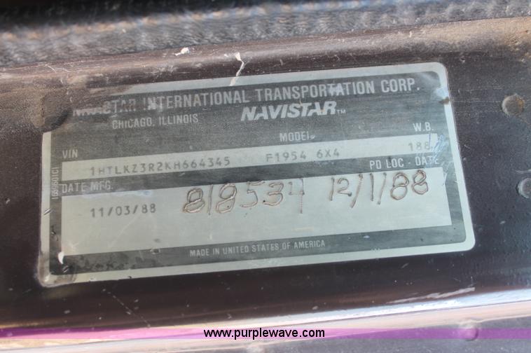 image for item C2715 1989 International S1900 dump truck