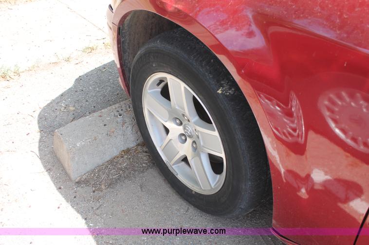 image for item C2758 2006 Dodge Magnum SXT