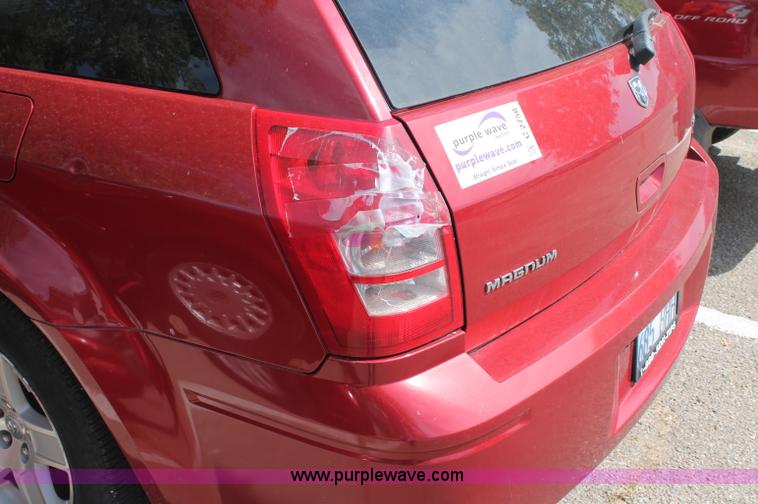 image for item C2758 2006 Dodge Magnum SXT