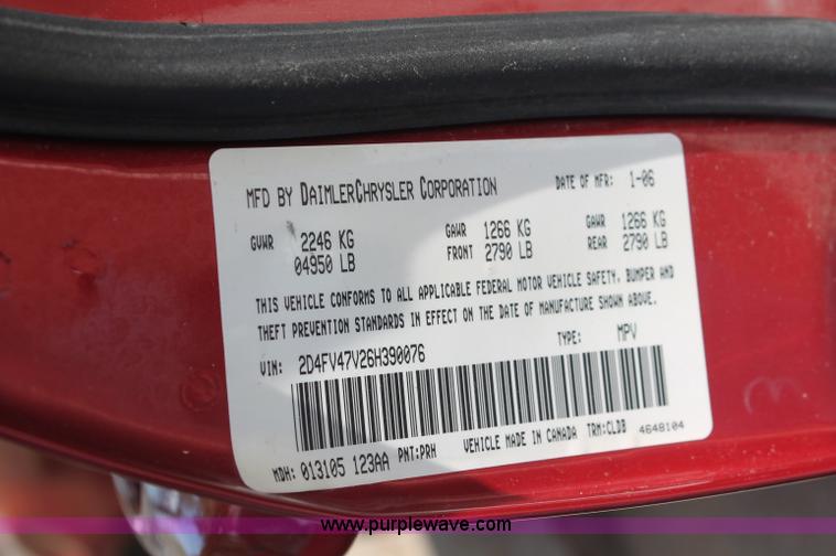 image for item C2758 2006 Dodge Magnum SXT