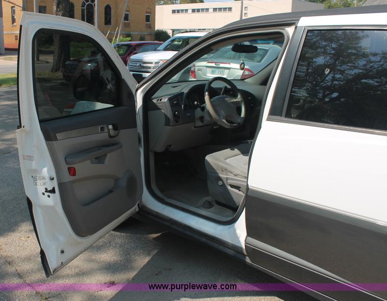 image for item C2760 2002 Buick Rendezvous CX SUV