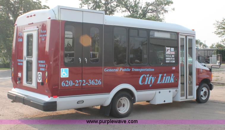 image for item C2761 2007 Ford E450 Super Duty transit bus