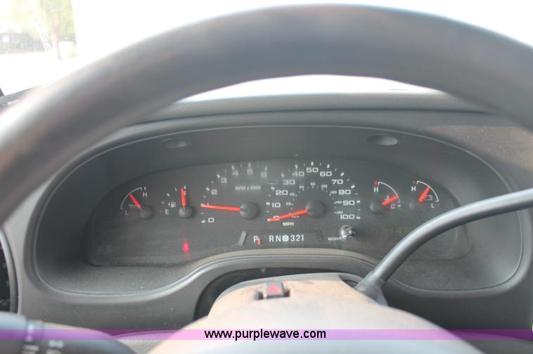 image for item C2761 2007 Ford E450 Super Duty transit bus