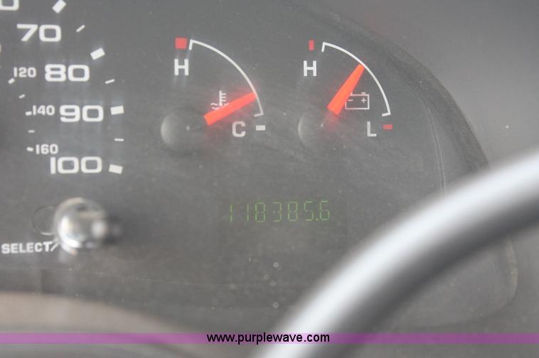 image for item C2761 2007 Ford E450 Super Duty transit bus