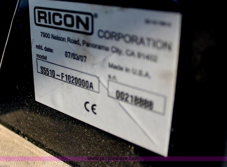 image for item C2761 2007 Ford E450 Super Duty transit bus