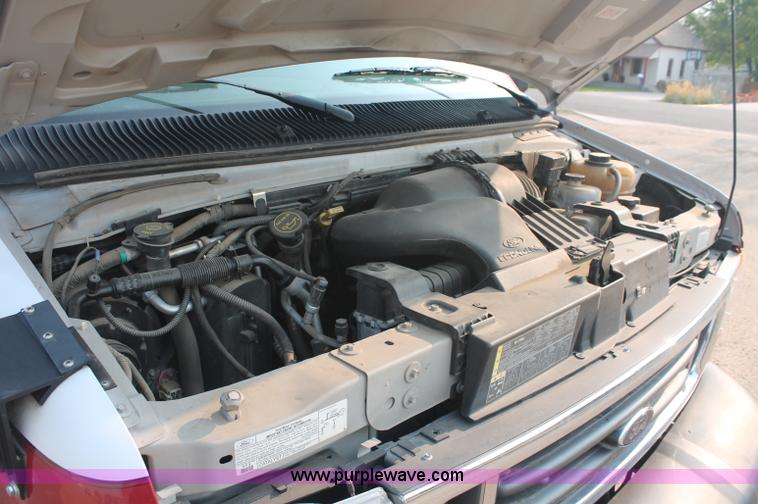image for item C2761 2007 Ford E450 Super Duty transit bus
