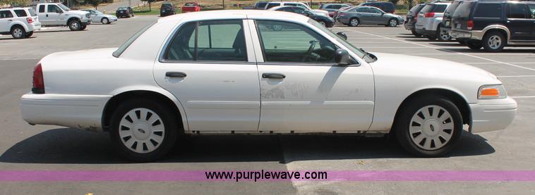 image for item C2774 2007 Ford Crown Victoria Police Interceptor