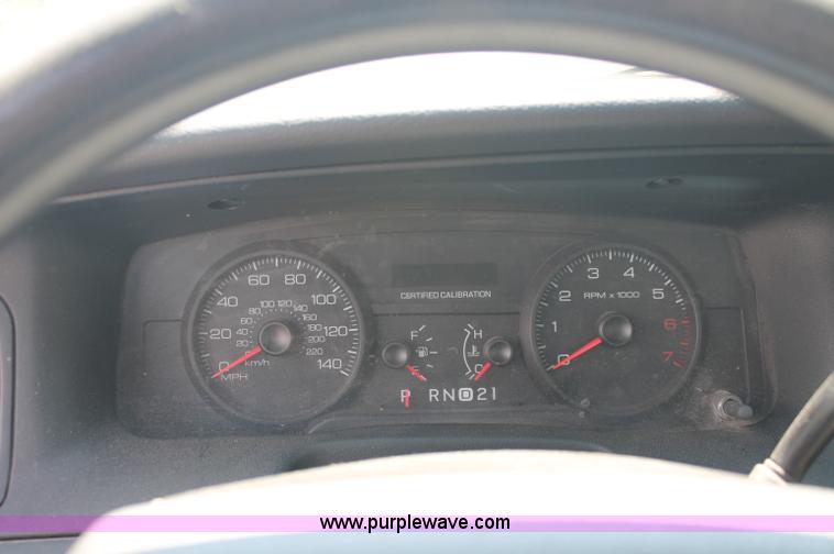 image for item C2774 2007 Ford Crown Victoria Police Interceptor