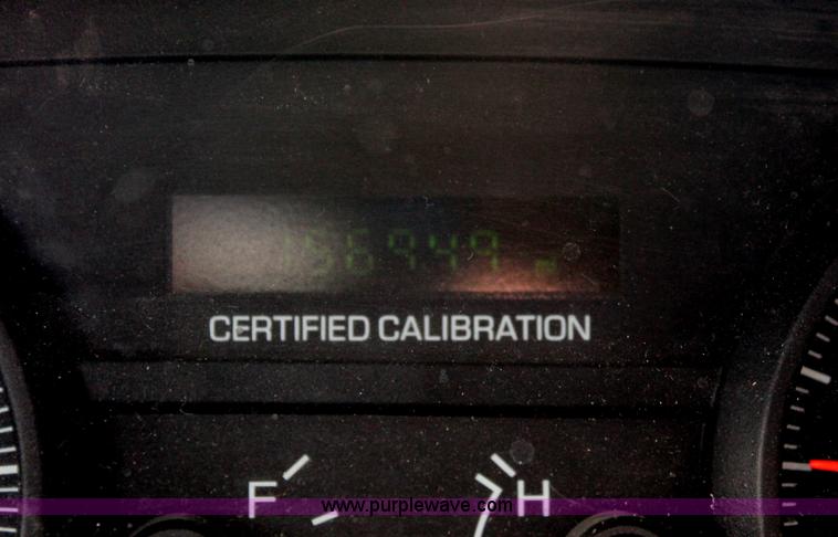 image for item C2774 2007 Ford Crown Victoria Police Interceptor