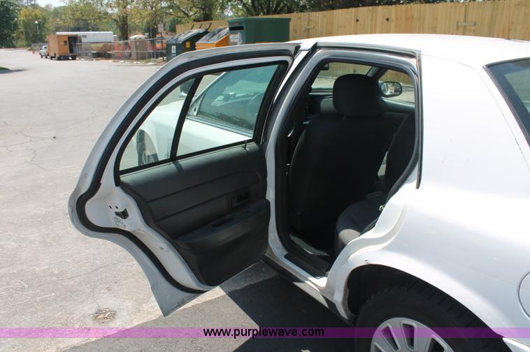 image for item C2774 2007 Ford Crown Victoria Police Interceptor