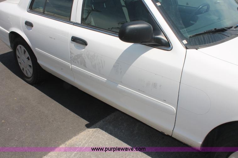image for item C2774 2007 Ford Crown Victoria Police Interceptor