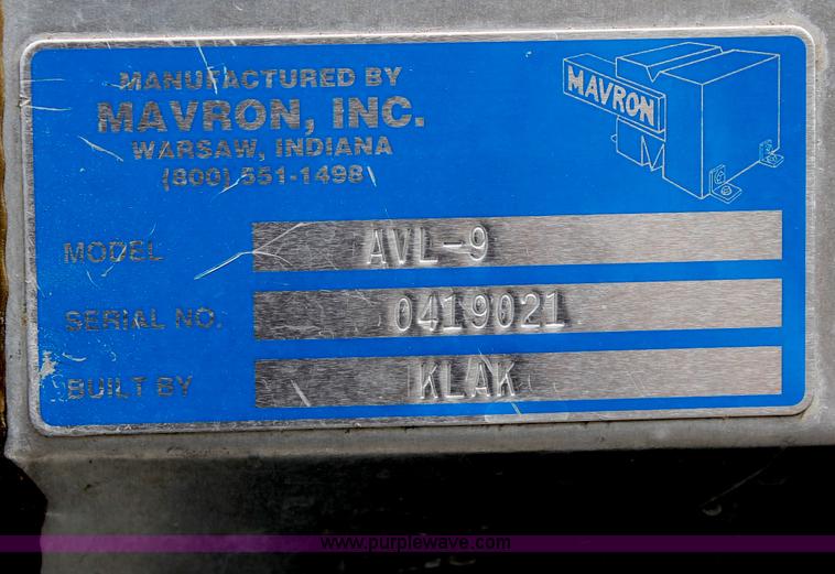 image for item C2777 2002 Chevrolet G2500 Express cargo van