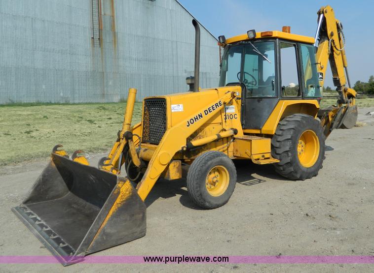 image for item D3859 1990 John Deere 310C backhoe