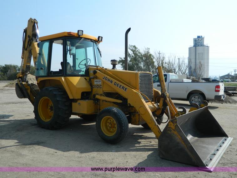 image for item D3859 1990 John Deere 310C backhoe