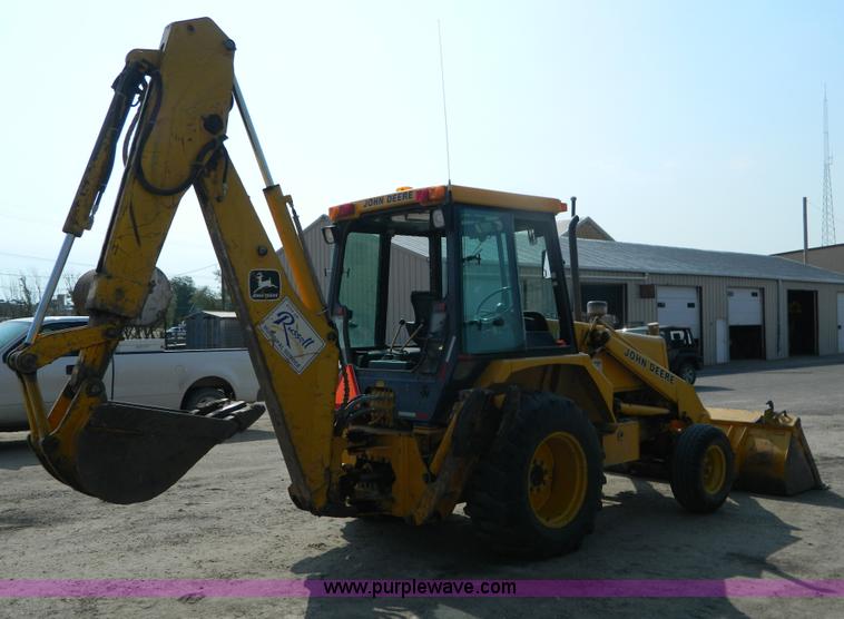 image for item D3859 1990 John Deere 310C backhoe