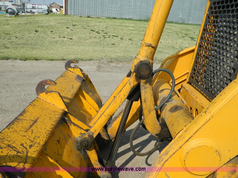 image for item D3859 1990 John Deere 310C backhoe
