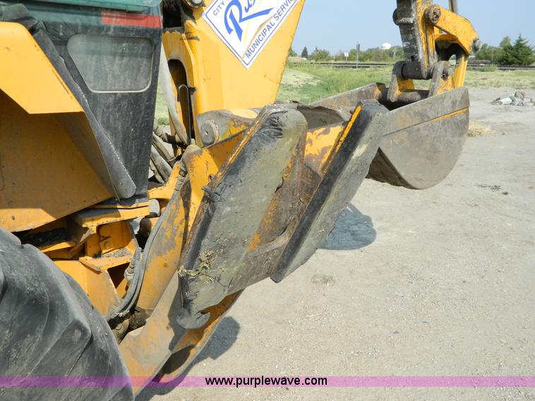 image for item D3859 1990 John Deere 310C backhoe