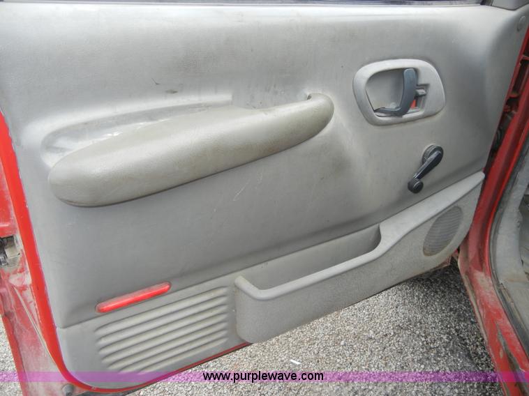 image for item D4395 1998 Chevrolet Cheyenne K2500 pickup truck