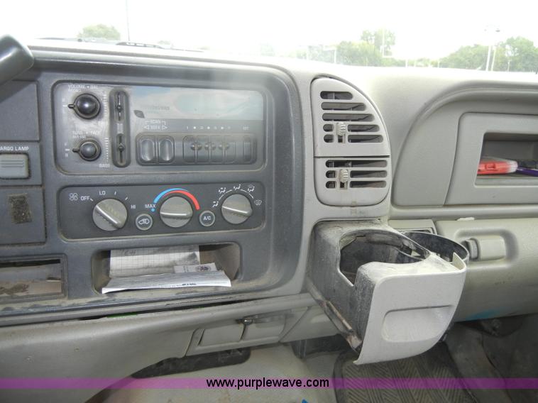 image for item D4395 1998 Chevrolet Cheyenne K2500 pickup truck