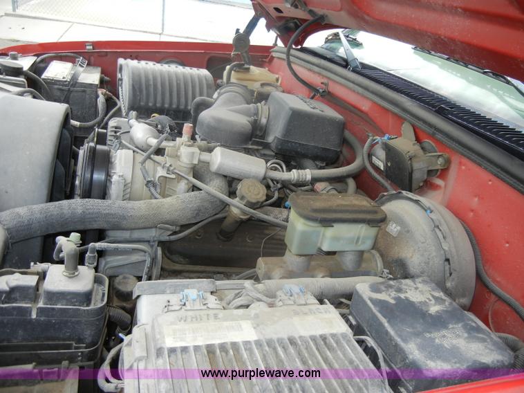 image for item D4395 1998 Chevrolet Cheyenne K2500 pickup truck