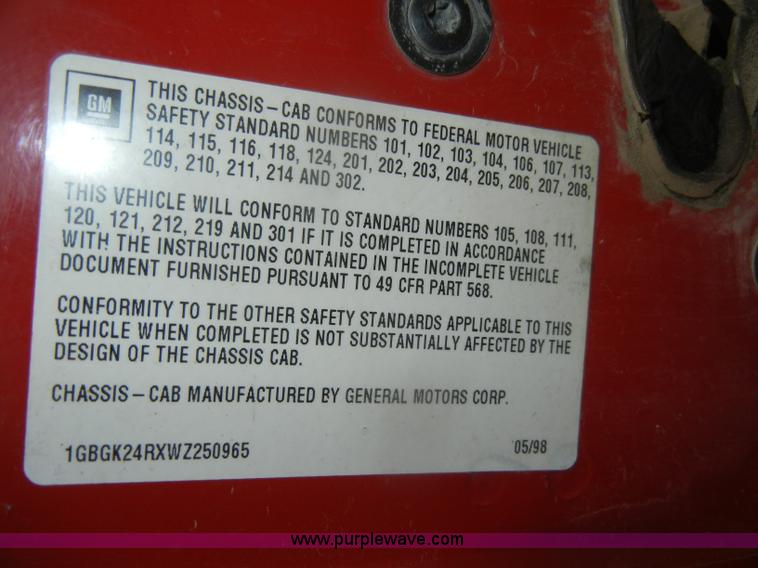 image for item D4395 1998 Chevrolet Cheyenne K2500 pickup truck