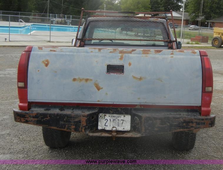 image for item D4396 1990 Chevrolet Cheyenne C2500 pickup truck