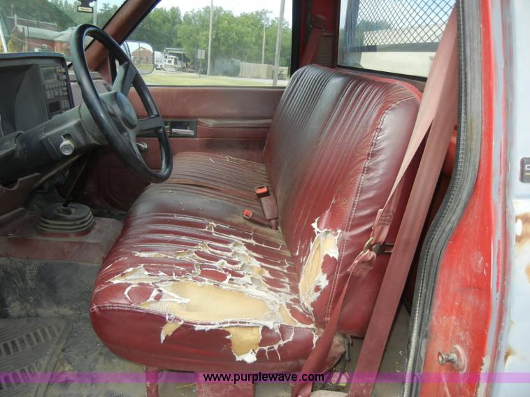 image for item D4396 1990 Chevrolet Cheyenne C2500 pickup truck