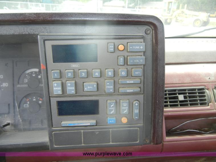 image for item D4396 1990 Chevrolet Cheyenne C2500 pickup truck