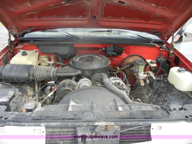 image for item D4396 1990 Chevrolet Cheyenne C2500 pickup truck