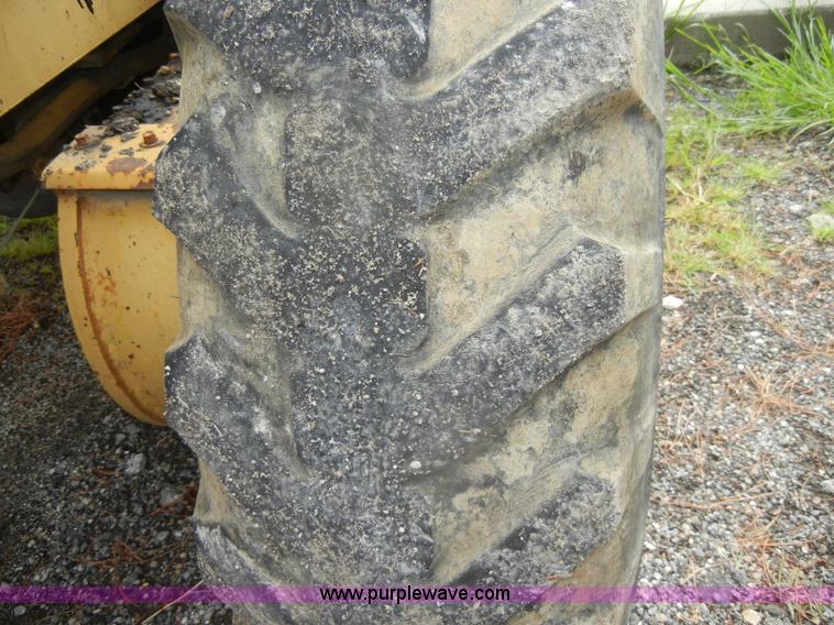 image for item D4397 1979 Champion 715 motor grader