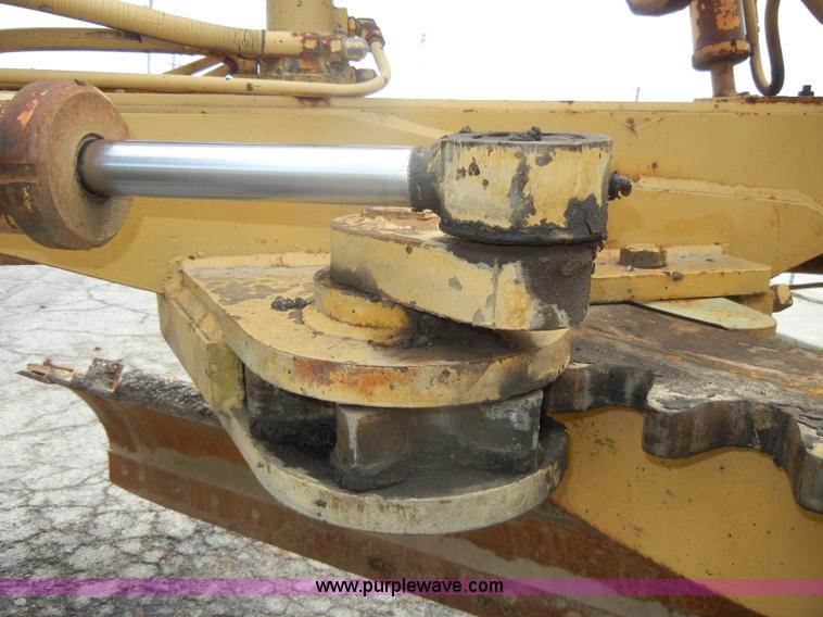 image for item D4397 1979 Champion 715 motor grader