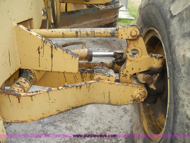 image for item D4397 1979 Champion 715 motor grader