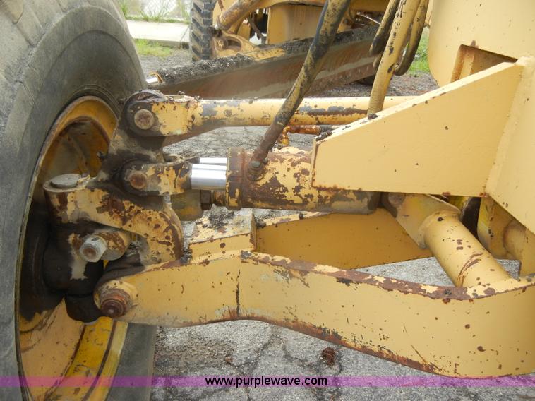 image for item D4397 1979 Champion 715 motor grader