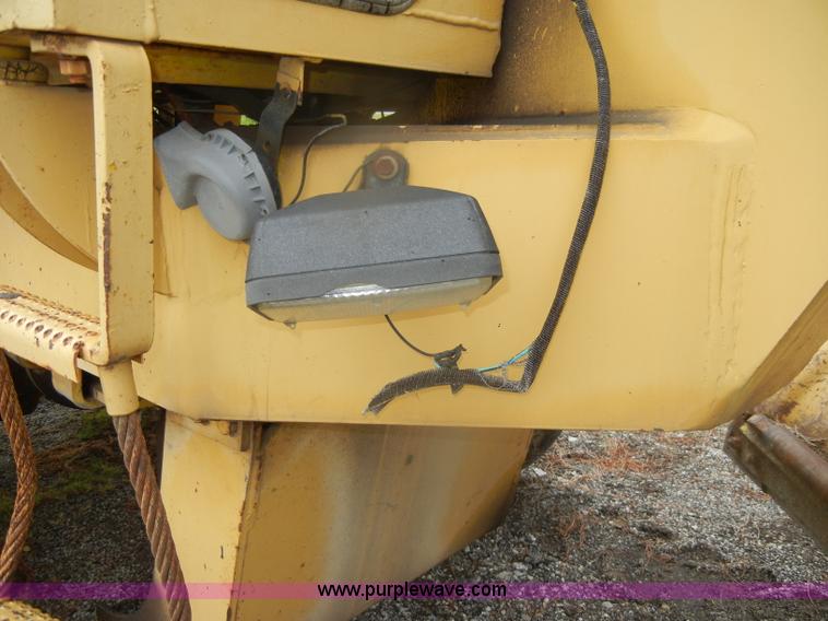 image for item D4397 1979 Champion 715 motor grader