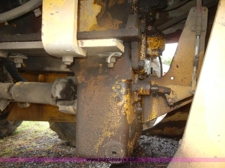 image for item D4397 1979 Champion 715 motor grader