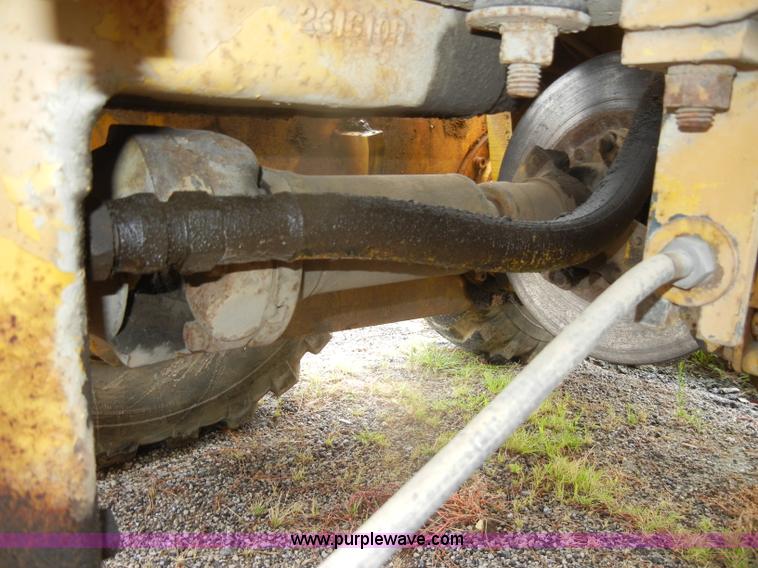 image for item D4397 1979 Champion 715 motor grader