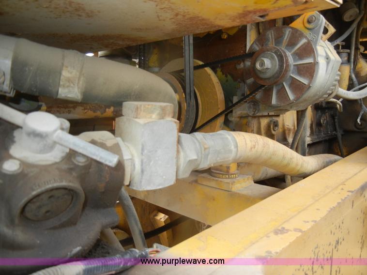 image for item D4397 1979 Champion 715 motor grader