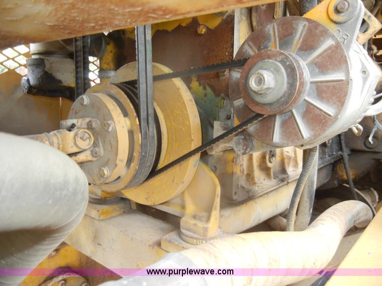 image for item D4397 1979 Champion 715 motor grader